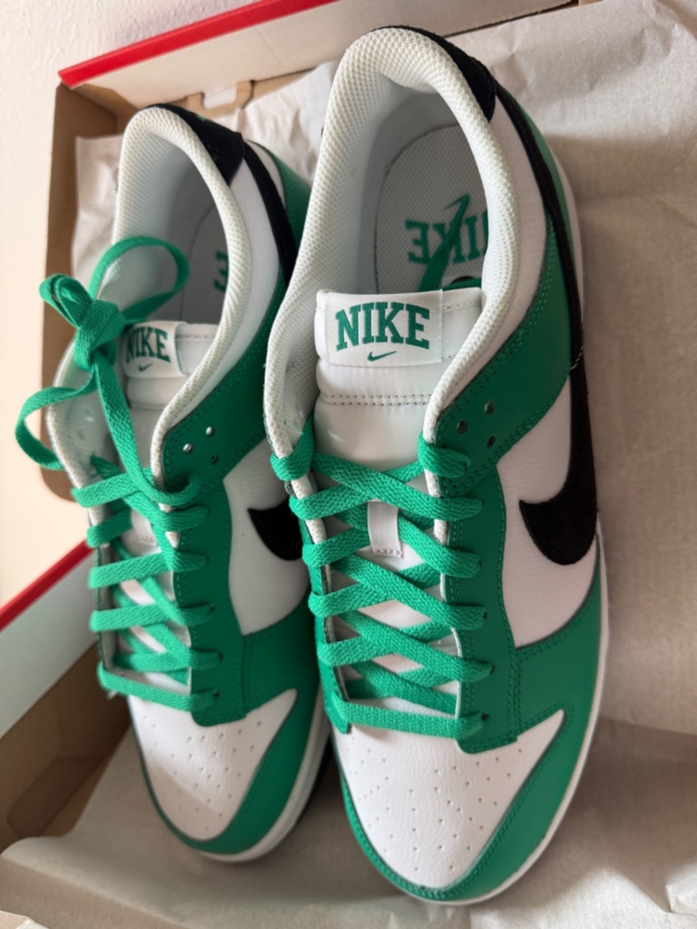 Nike Dunk Low Celtics Low-Top Sneakers in Green, White & Black - Picture 4 of 14